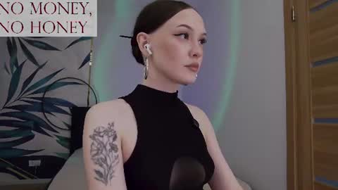 Snapshot of sirenaswhisper chatting on 07.14.26 Goddess Sirena online show from 07.14.26