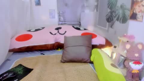 julila online show from 11.17.25