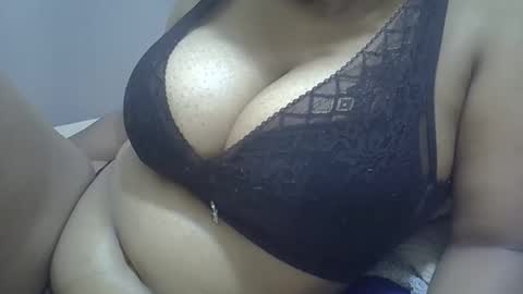 Snapshot of sisibrown97 chatting on 03.20.26 brown online show from 03.20.26