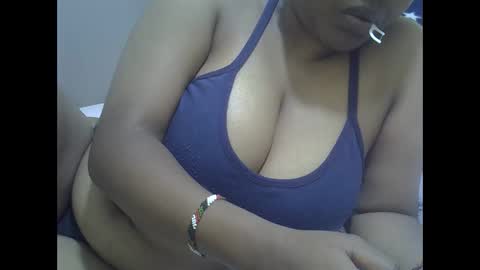 Snapshot of sisibrown97 chatting on 03.29.26 brown online show from 03.29.26