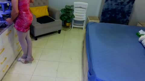 D i f a  Ana Arbeh shemale online show from 03.25.26