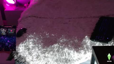 Snapshot of sissy_next_door chatting on 03.09.25 Sissy next door online show from 03.09.25