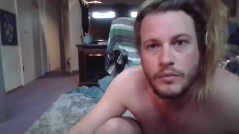 Snapshot of sissyboy031 chatting on 04.30.26 sissyboy031 online show from 04.30.26