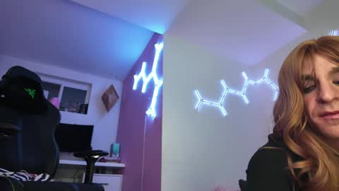 Snapshot of sissycdnatasha chatting on 05.09.26 sissycdnatasha online show from 05.09.26
