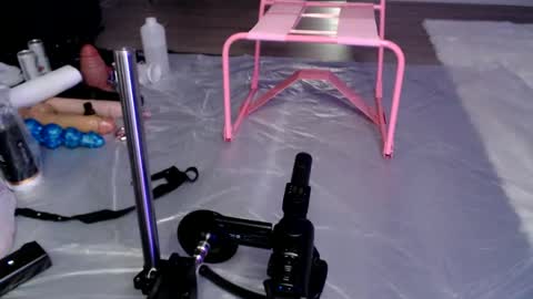 Snapshot of sissygoonerslut chatting on 10.20.25 Sissy Gooner online show from 10.20.25