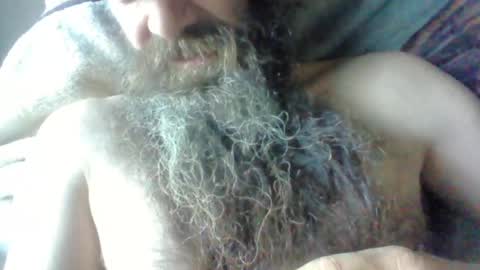 Snapshot of sitonmybeardxxx chatting on 05.25.26 sitonmybeardxxx online show from 05.25.26