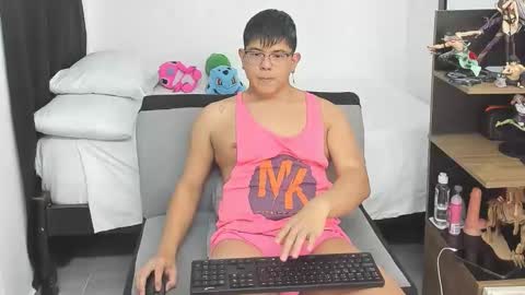 Snapshot of siul_bigcock chatting on 03.23.26 Siul Thompson online show from 03.23.26