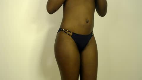 Snapshot of sizzly_ass chatting on 07.06.26 sizzly_ass online show from 07.06.26