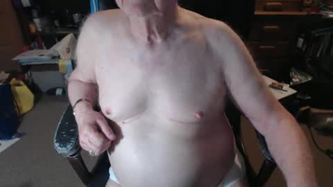 Snapshot of sjbottomboi chatting on 03.31.26 sjbottomboi online show from 03.31.26