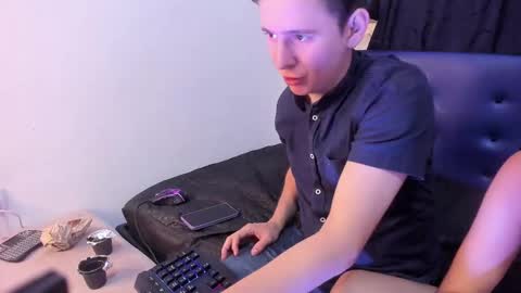 Skarleth and Aaron online show from 03.11.25