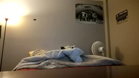 Snapshot of skater_v2 chatting on 12.30.24 Christopher online show from 12.30.24