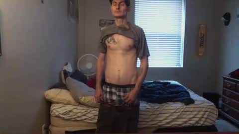 Snapshot of skater_v2 chatting on 10.13.25 Christopher online show from 10.13.25