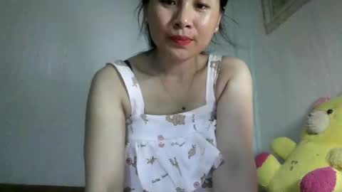 Snapshot of skie1111 chatting on 05.17.26 Shie online show from 05.17.26