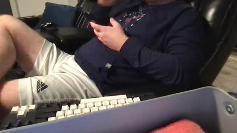 Snapshot of skilledstroker chatting on 02.02.25 skilledstroker online show from 02.02.25