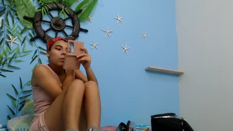 Snapshot of skinny18sexy chatting on 07.07.26 skinny online show from 07.07.26
