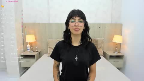 Emily Rojas online show from 09.22.25