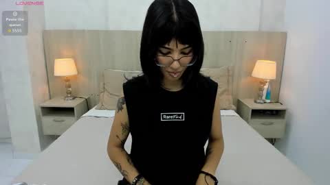 Emily Rojas online show from 10.14.25