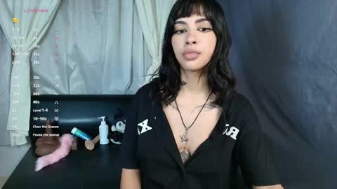 Snapshot of skinny_emily chatting on 05.05.26 Emily Rojas online show from 05.05.26
