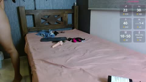 skinny_hot_girls_hard online show from 06.06.26