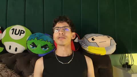 Snapshot of skinny_jean_ chatting on 02.24.26 skinny jean online show from 02.24.26