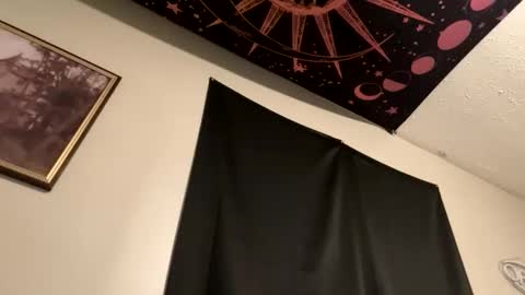 Snapshot of skinnyangel21 chatting on 12.03.25 skinnyangel21 online show from 12.03.25