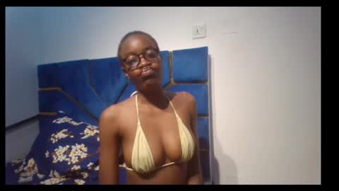 Snapshot of skinnyasssexyboobs chatting on 11.10.25 skinnyasssexyboobs online show from 11.10.25