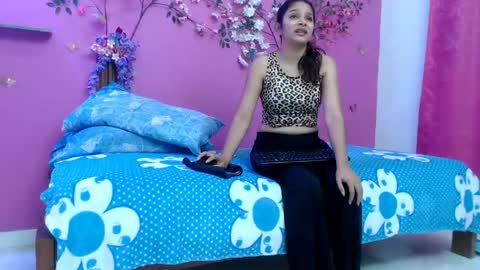 Snapshot of skinnybarbie022 chatting on 05.04.26 barbi online show from 05.04.26