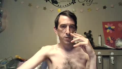 Snapshot of skinnybigcock2 chatting on 06.18.26 SkinnyBigCock2 online show from 06.18.26