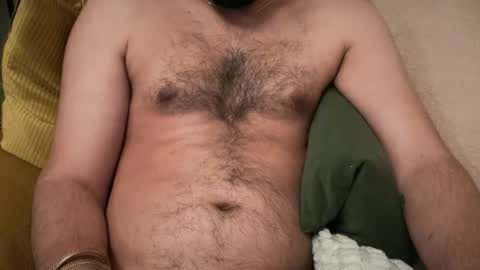 Snapshot of skinnyguyfun chatting on 04.29.26 skinnyguyfun online show from 04.29.26