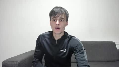 Snapshot of skinnyguywithbigd chatting on 01.09.25 skinnyguywithbigd online show from 01.09.25