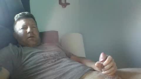 Snapshot of skinnymeat858205 chatting on 11.09.25 skinnymeat858205 online show from 11.09.25