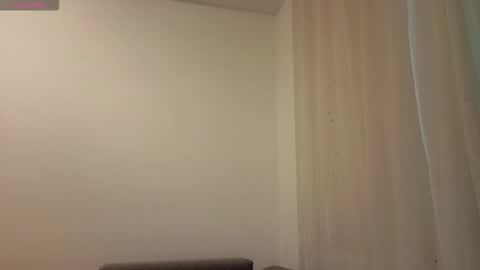 Snapshot of skinnymode chatting on 10.23.25 SkinnyMode online show from 10.23.25