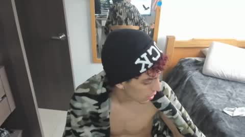 skinnypipe15 online show from 10.24.25