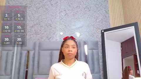 Snapshot of skinnysamantha chatting on 06.24.26 SAMANTHA online show from 06.24.26