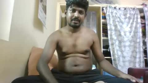 Snapshot of sklavepappu143 chatting on 05.21.26 Indianslut1431 online show from 05.21.26