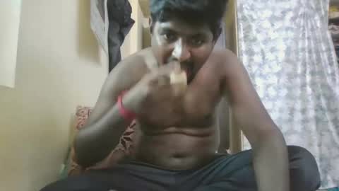 Snapshot of sklavepappu143 chatting on 05.26.26 Indianslut1431 online show from 05.26.26