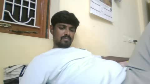 Snapshot of sklavepappu143 chatting on 06.13.26 Indianslut1431 online show from 06.13.26