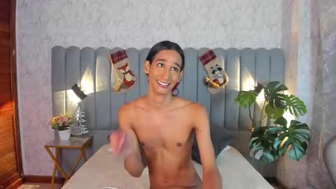 Snapshot of sky_fox_1 chatting on 12.18.25 STIVEN online show from 12.18.25