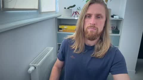 sky_guy25 online show from 09.23.25