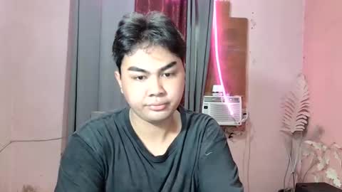 Snapshot of sky_uxxx chatting on 10.03.25 sky_uxxx online show from 10.03.25