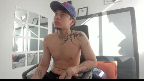 sky_wild online show from 11.04.25