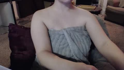 SKYLE   online show from 12.22.25