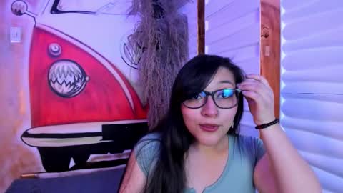 skye_bluee_ online show from 10.14.25