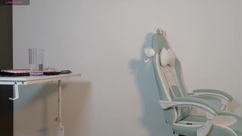 Snapshot of skye_nerdy chatting on 10.11.25 SKYE. online show from 10.11.25