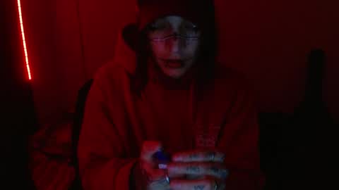 Snapshot of skykar chatting on 04.23.26 reep online show from 04.23.26