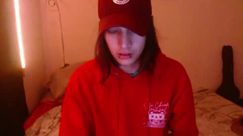 Snapshot of skykar chatting on 05.20.26 reep online show from 05.20.26