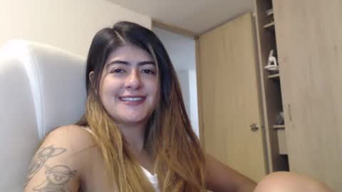 Snapshot of skyler1195 chatting on 01.25.25 Skyler online show from 01.25.25