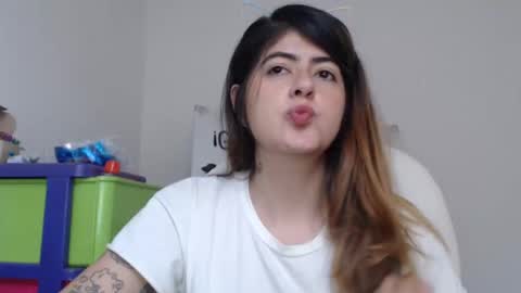 Snapshot of skyler1195 chatting on 02.16.25 Skyler online show from 02.16.25