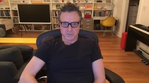 Snapshot of skyline3371 chatting on 12.28.24 Skyline3371 online show from 12.28.24