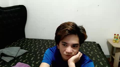 Snapshot of skyloquitexx chatting on 04.16.26 skyler online show from 04.16.26